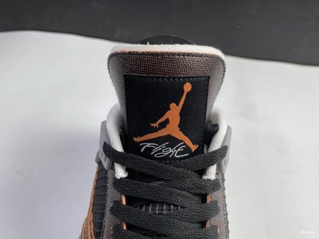 Boostmaster lin Air 4 Jordan CW7183-100 Retro Starfish (W) 0815
